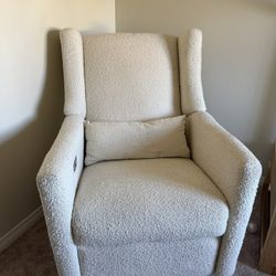 Babyletto Kiwi Ivory Boucle Electronic Swivel Glider Power Recliner Nursery Chair With USB Port