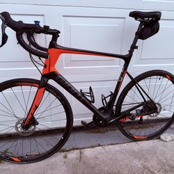 Giant deft Advanced 2 Carbon Fiber Road Bike 
