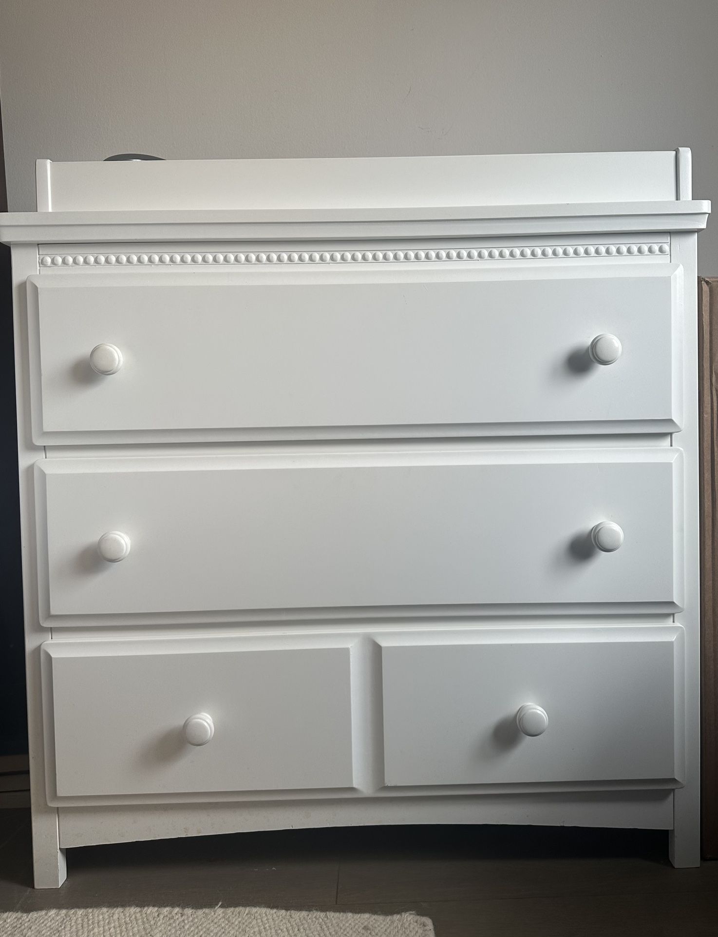 Spacious 3 Drawer Dresser with Changing Table 