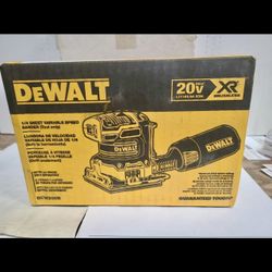 Dewalt 20V XR brushless 1/4 sheet variable speed sander