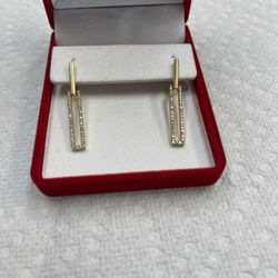 earring 18k solid yellow gold diamonds