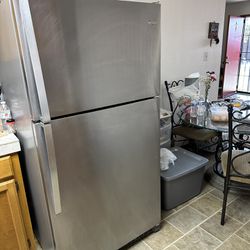 MOVING - Whirlpool Refrigerator 
