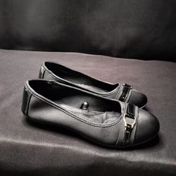 Women's Black Chinese Laundry Buckle Flats (Size 8.5)