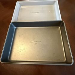 Calphalon 9” x 13” cake pan WITH LID