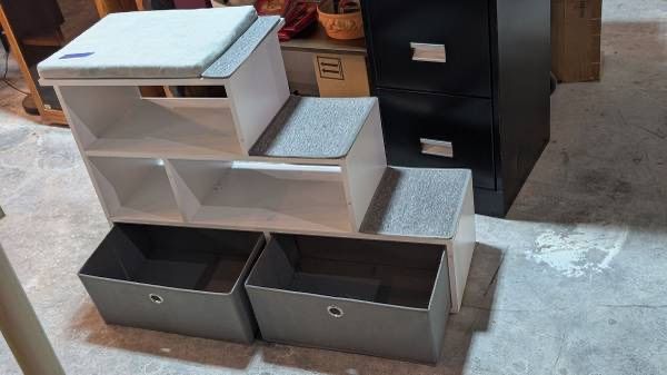 PetFusion Pet Step Window Perch Bookshelf w/ Storage Baskets 28” Tall Dog and Cat Perch