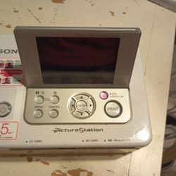 Photo Station/Printer Instant Crop And Print Machine