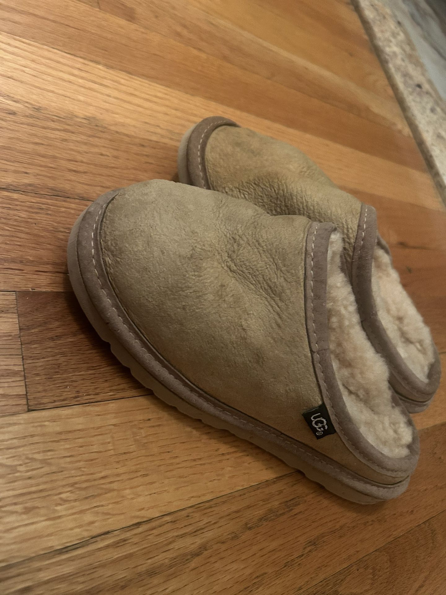 Ugg Slippers 