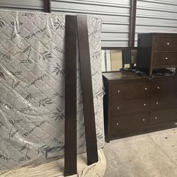 Brown  6- Piece Queen  Bedroom Set/ Mattress& Box