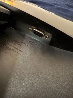 Dell SE2216HV 22" Monitor with VGA