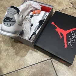 Jordan 4s
