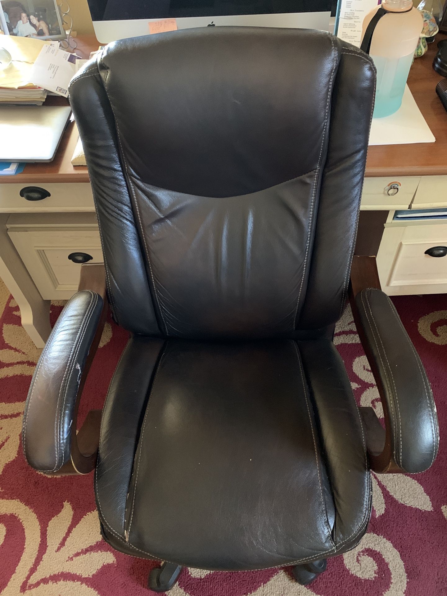 Thomasville Executive Brown Leather Office Chair