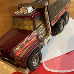 Vintage Toys Nylint Truck Metal Body 16Inch Bed Lifts USA Made