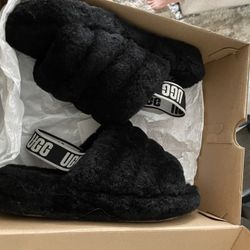 Ugg Slippers Size Women 9