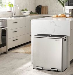 Trash Can, 2 x 8 Gallon (2 x 30 L) Garbage Can for Kitchen, with 15 Trash Bags, 2 Compartments, Plastic Inner Buckets and Hinged Lids, Airtight, Silve