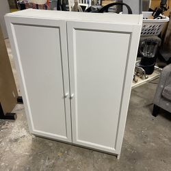 Storage Cabinets 