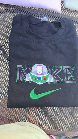 Crewneck buzz