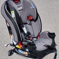 GRACO SLIMFIT CONVERTIBLE CAR SEAT -