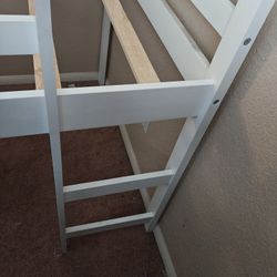 2 Free Twin Loft Bed