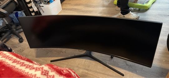 Samsung Ultrawide Curved Monitor