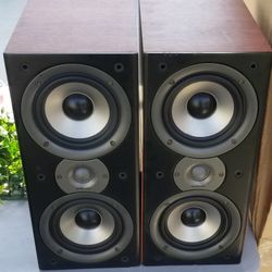 Polkaudio Monitor 40 Series II Cherry Bookshelf speakers 