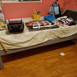 Twin Beds Will Sell Matress Separate 