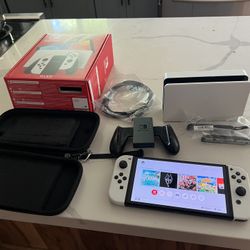 Nintendo Switch OLED Bundle