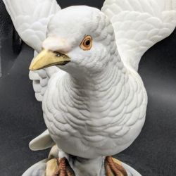 VTG Japan White Porcelain Dove Figurine By Andrea by Sadek Mint.