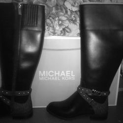 Michael kors boots 6.5 black and brown