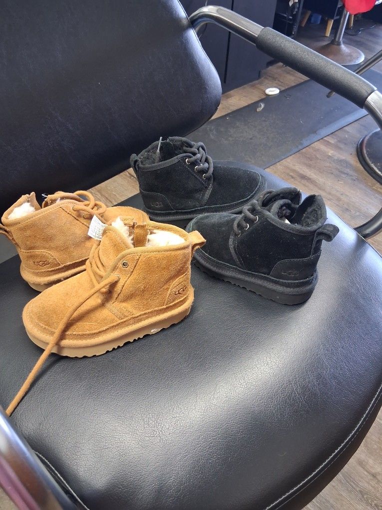 Uggs Size 9 Kids