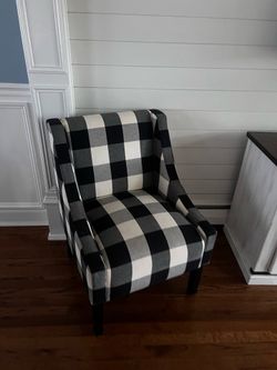 Set of 2 black and white chairs