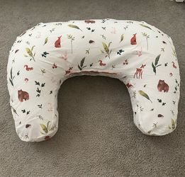 Boppi breastfeeding pillow