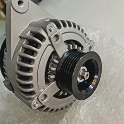 NEW Premium Toyota Altenator