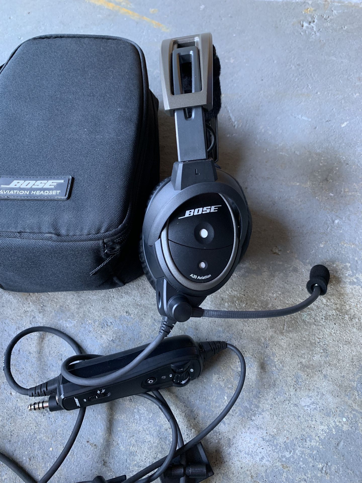 Bose A20 Aviator Headset