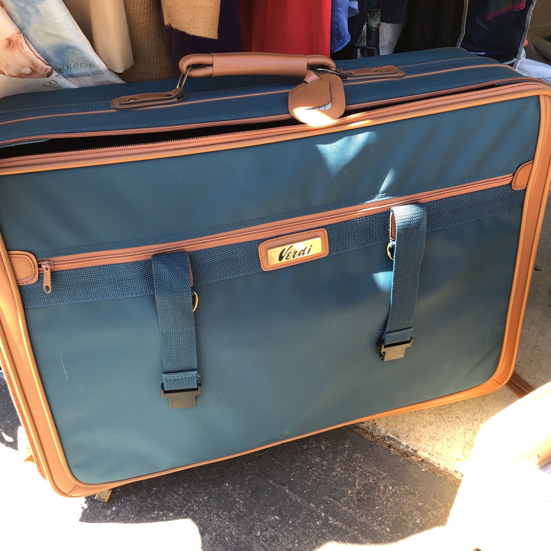 Shop Verdi Luggage Set 3 Piece - Lightweight – Luggage Factory