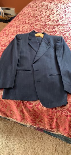 Mens Suit - 36R
