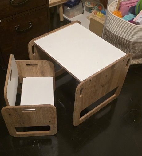 Montessori Wooden Kids Table and Chair Set