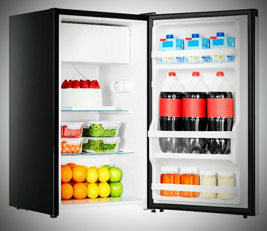 "❄️HISENSE REFRIGERATOR Like New"