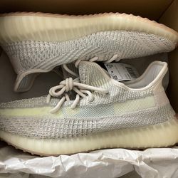 Yeezy Boost 350 V2 Citrin Size 9