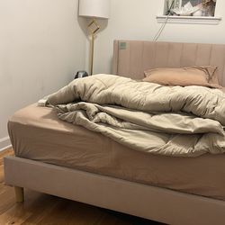 QUEEN HEADBOARD + BEDFRAME - lightly used