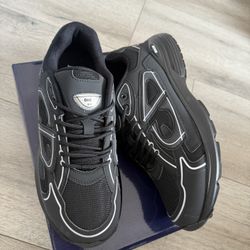 CD B30s  Sneakers 
