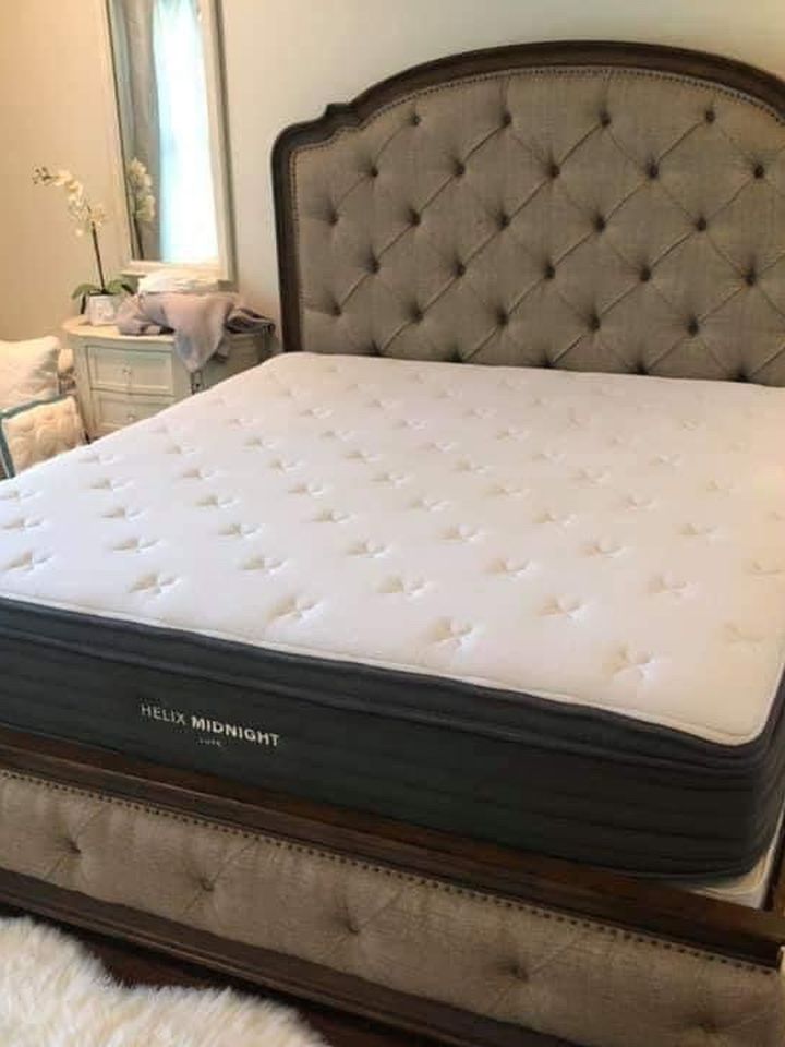 Helix Midnight Luxe Queen Mattress for Sale in Phoenix, AZ OfferUp