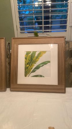 2 WALL ART