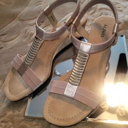 Ladies 8.5