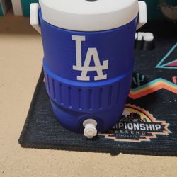 La dodgers kozy 12oz can