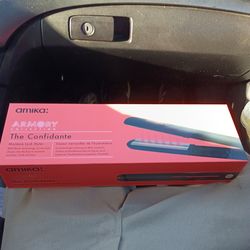 Amika armory the confidante