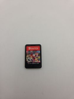 Mario Kart 8 Deluxe (Nintendo Switch, 2017) Cartridge Only