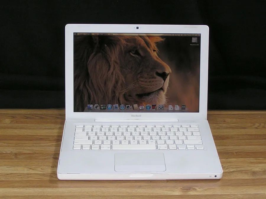 White Apple MacBook, A1181, EMC 2242