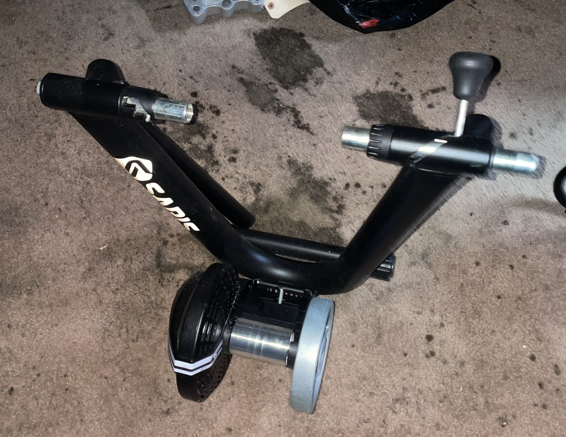 Saris M2 Smart Bike Trainer 