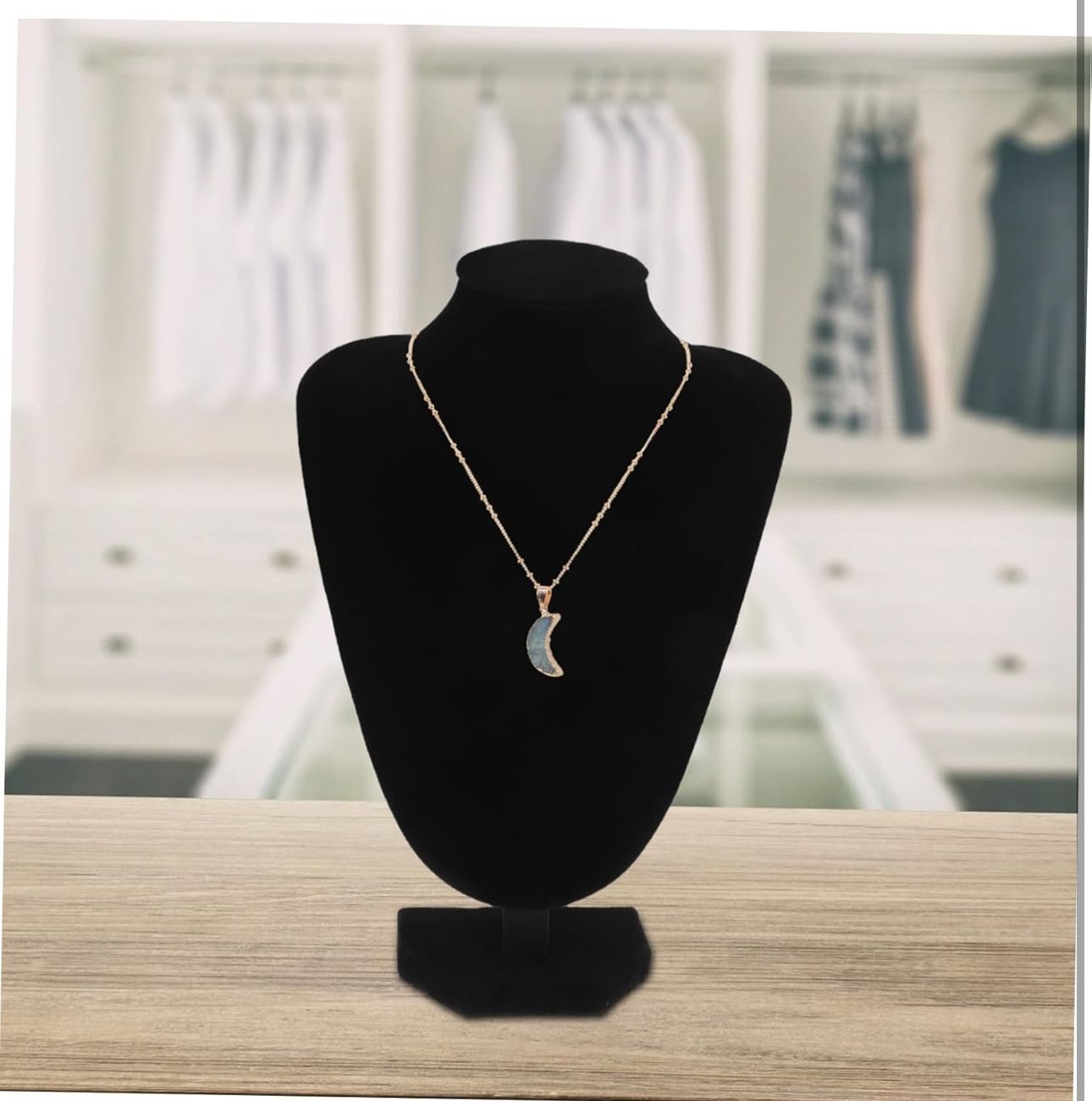 Jewelry Display Holder Stand Elegant Necklace Bust Rack for Stylish Jewelry Organization and Showcase 