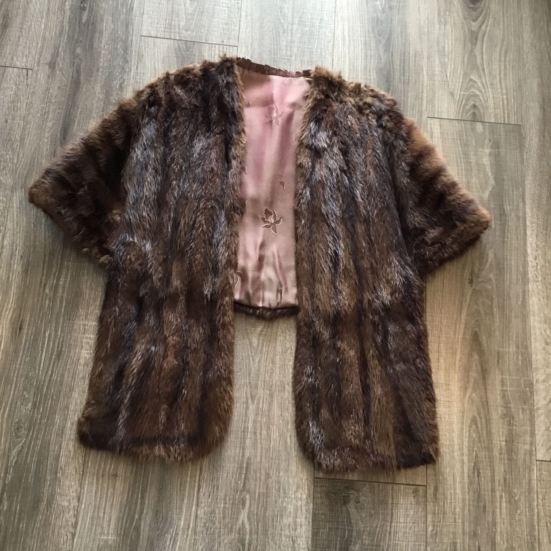 LAST CHANCE  Womens Genuine Fur Vintage Shawl Stole Wrap Cape